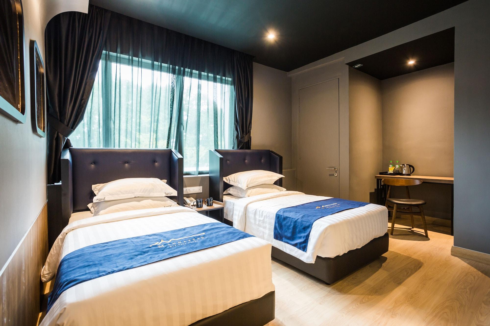 Manhattan Business Hotel Ttdi Куала Лумпур Екстериор снимка