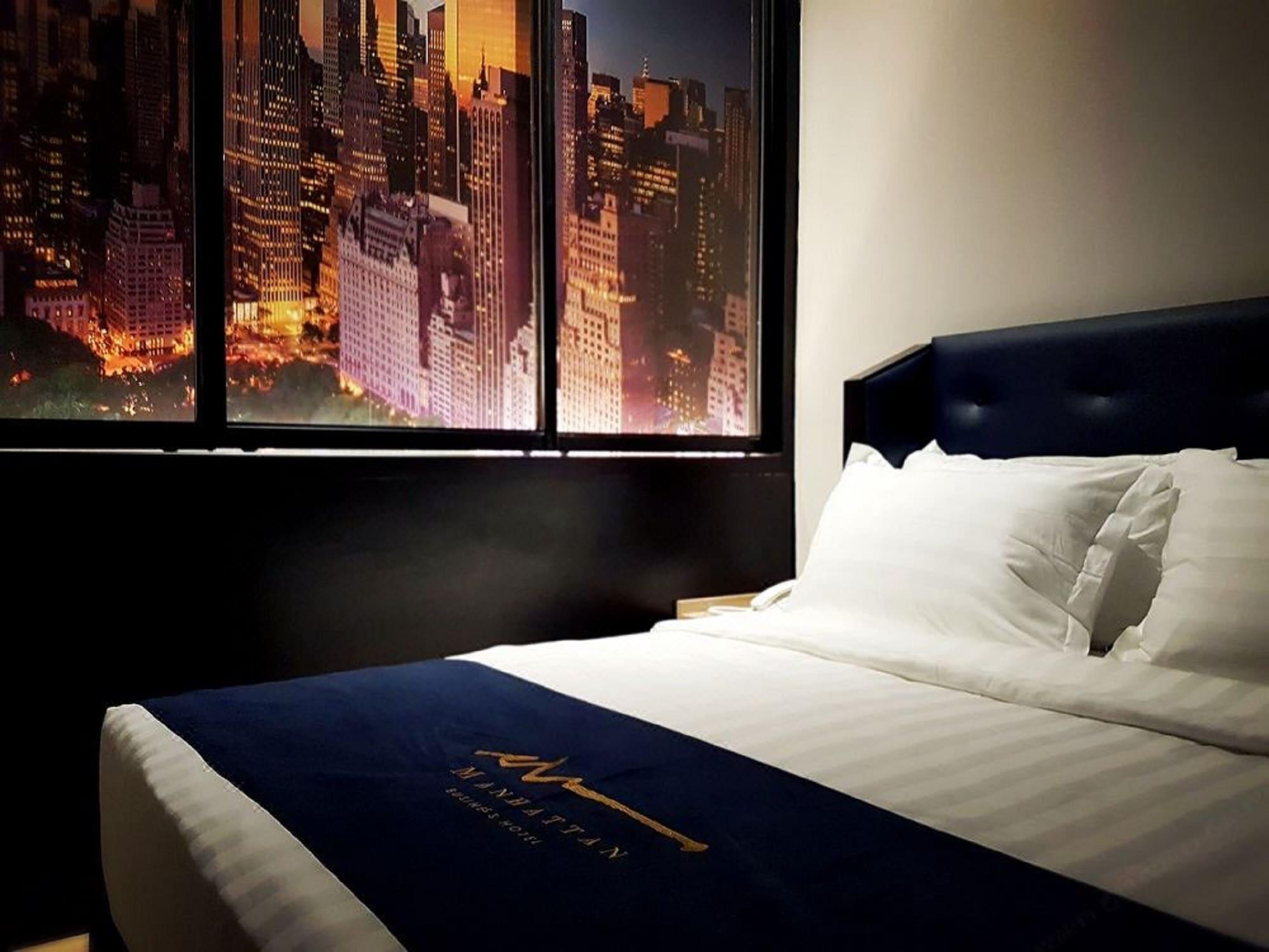 Manhattan Business Hotel Ttdi Куала Лумпур Екстериор снимка