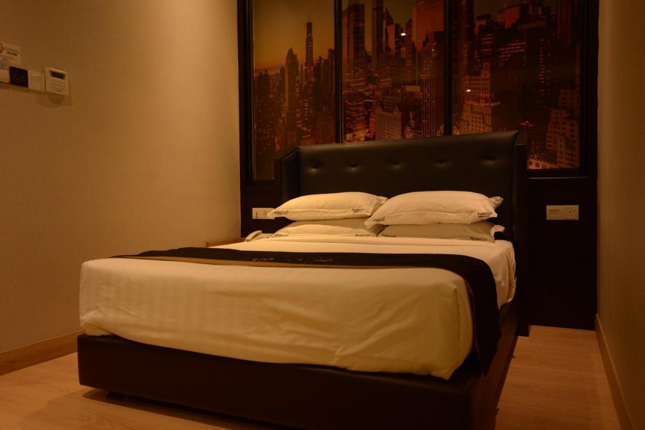 Manhattan Business Hotel Ttdi Куала Лумпур Екстериор снимка